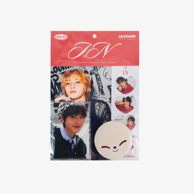 Love Kit - Stray Kids