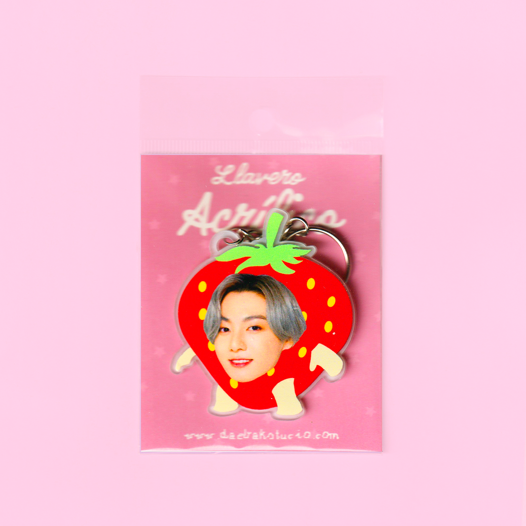 Llavero Acrílico:  Jungkook Fresita