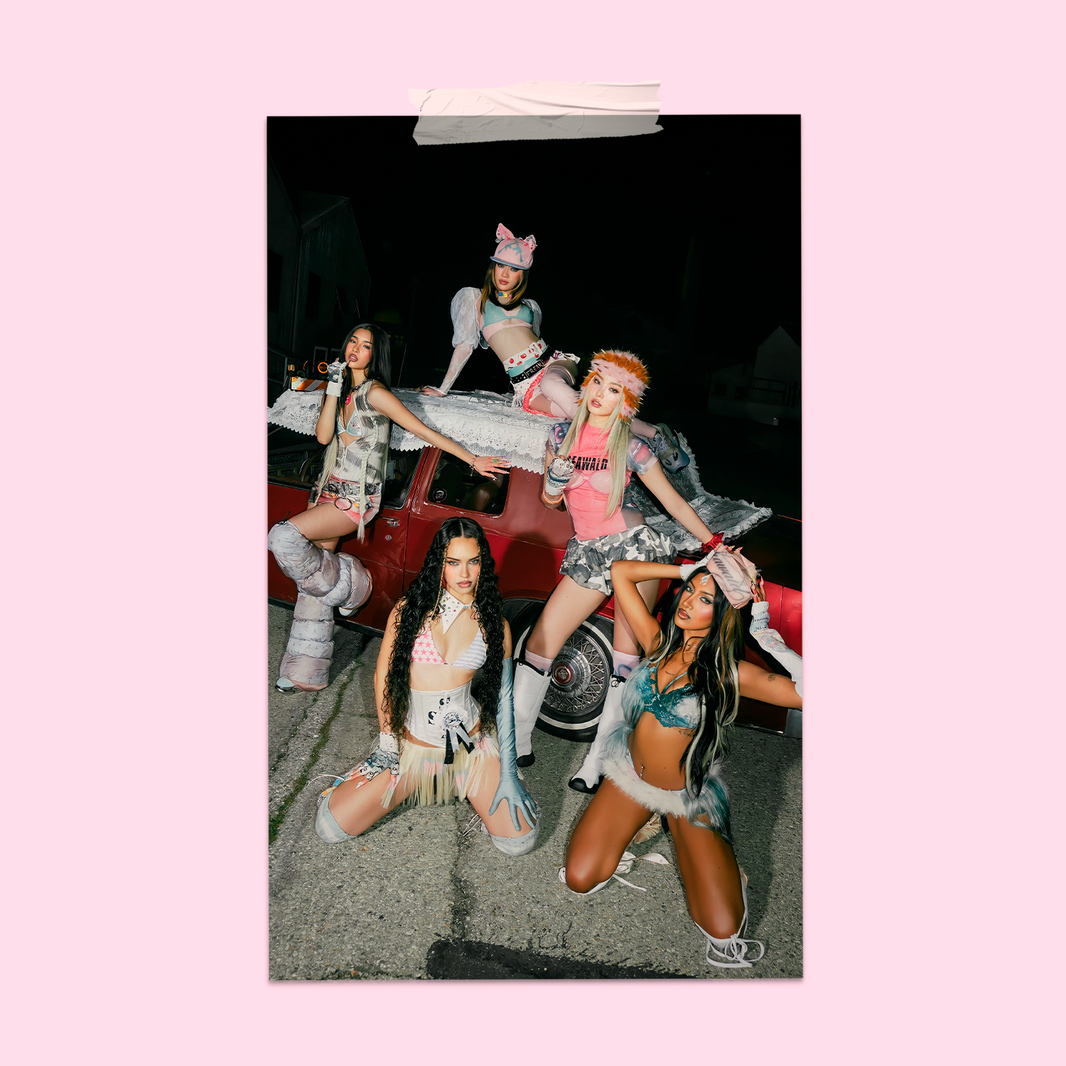 Katseye — Pósters