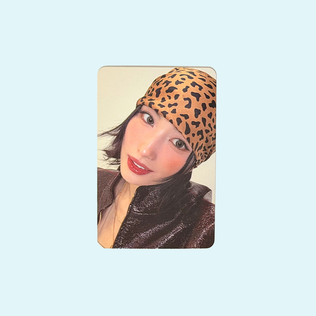 Photocards Originales — TWICE “TEN: The Story Goes On” (Target Exclusive / US Benefit)